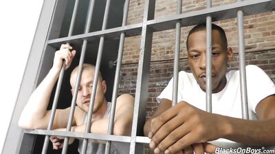 Interracial gay sex in the prison