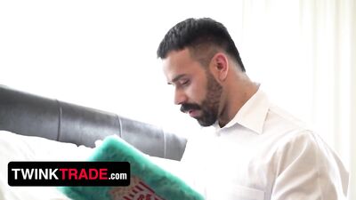 ????TwinkTrade - Naughty Twinks Make A Plan To Seduce And Swap Their Step Daddies During A Movie Night