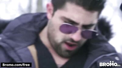 BROMO - Twink gets spitroasted by 2 big cock