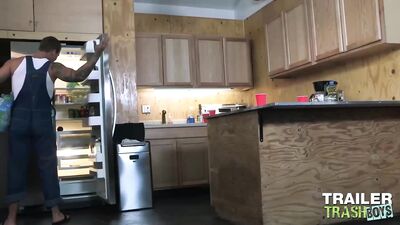 TRAILERTRASHBOYS Hunky Gay Michael Roman Barebacks Isaac X
