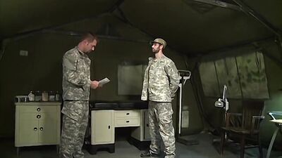 Muscular man gets his ass fucked while blowing a dick