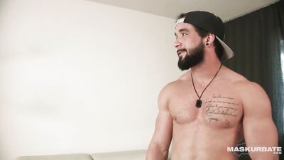 The Art of Maskurbation with Zack and His New Penis Pump