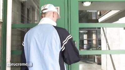 Eurocreme - Glistening British Bulges and Muscles