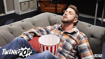 TROYE DEAN: DICK TWINKS - When Stepbrother Ryan Gets Fucked by Twinks