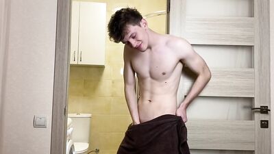 A Wet and Happy Ending with a Big Boys Uncut Dong