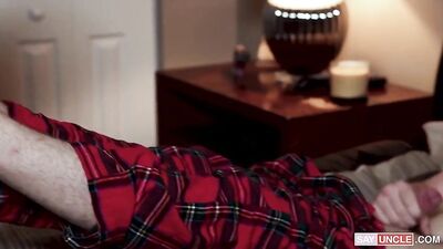 An older man knows how to relax a younger man - Jordi Massive, Skylar Finchh