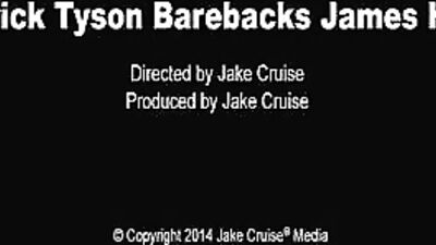 A muscular guy for a docile amateur