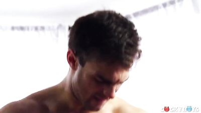 Gabriel Clark impregnates Matthew Parker's ass!