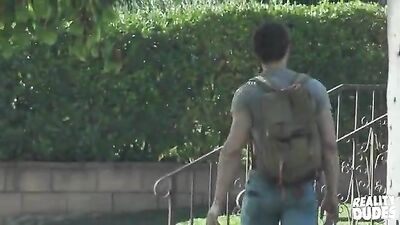 Auto-stop driver headed to a beach
