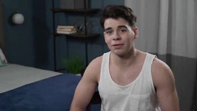 Muscle dance in the weight room