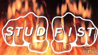 Fisted by a muscular male