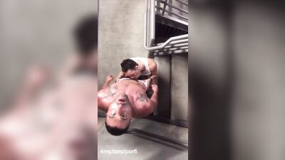 Sharok breeds Porfi in public: 4my.fans/porfi