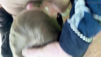 A young neighbor gave me a blowjob in the entrance for a bottle of beer. ASMR.We were almost noticed. Throateman