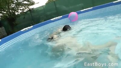 Aston - Fun in the Pool