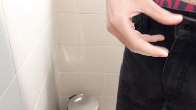 Straight twink dares too much in the library toilets