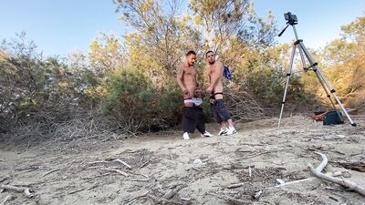 Dos cerdos de cruising enn IBIZA