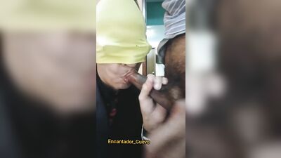 Albañil de la oficina me coje al terminar el turno.