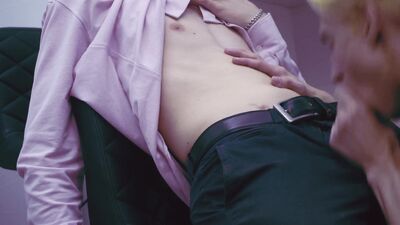 Quick blowjob in the kitchen