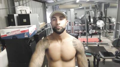 Gym Challenge: Muscle-Strain and Jizz in the Weight Room!