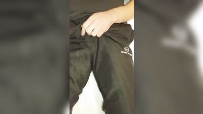 Tugging on the Cock: A Gay Porn Video Showcasing Anal Sex, Cum Shots and Rough Orgasms