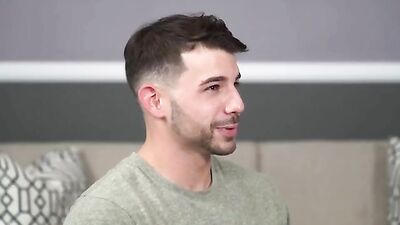 Muscle Godz: Lorenzos Bodybuilding Body Goes Hard in the Gym