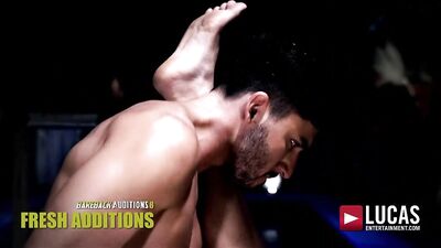 Flip-fucking with Dylan James: Cumming Over for a Big Dick